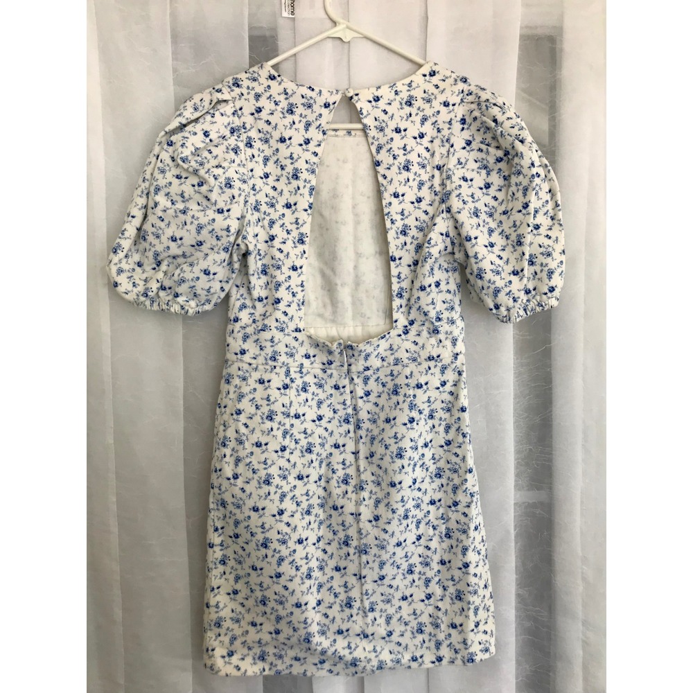 Forever 21 Blue Floral Puff Sleeve Open Back Mini Dress Womens Size Medium - Picture 3 of 6